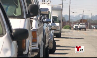El Condado de Monterey podría considerar prohibir el estacionamiento de vehículos recreativos al lado de las vías del tren en Pájaro